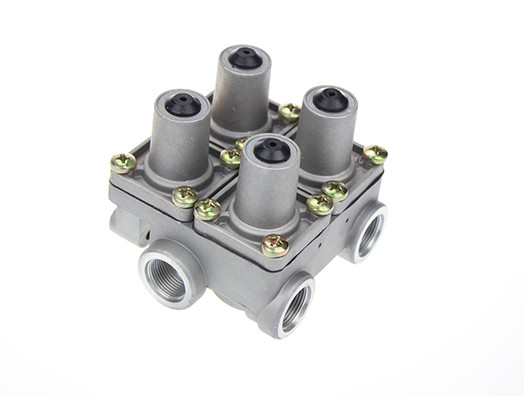Four circuit valve